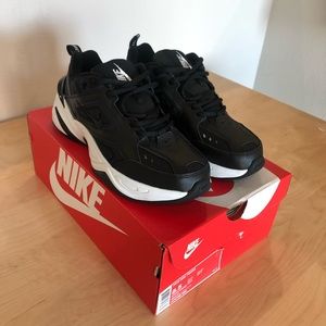 NEW - Nike m2k Tenno